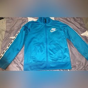 Nike boys/girls tracksuit
